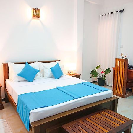 The Blue Haze Weligama Hotel Bagian luar foto
