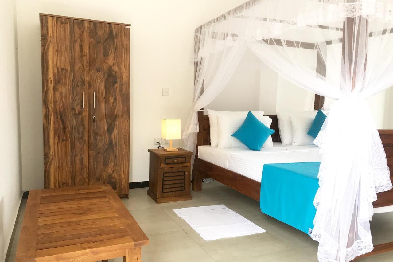 The Blue Haze Weligama Hotel Bagian luar foto