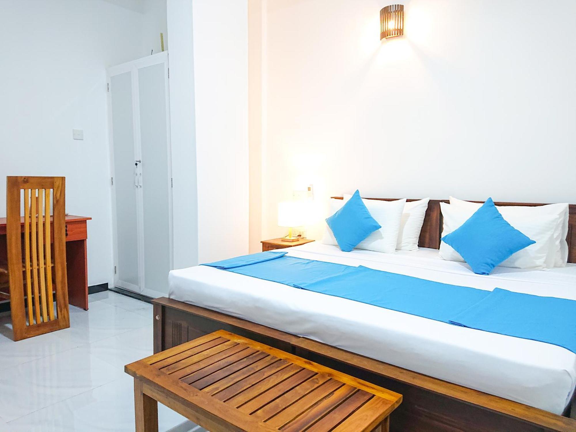 The Blue Haze Weligama Hotel Bagian luar foto