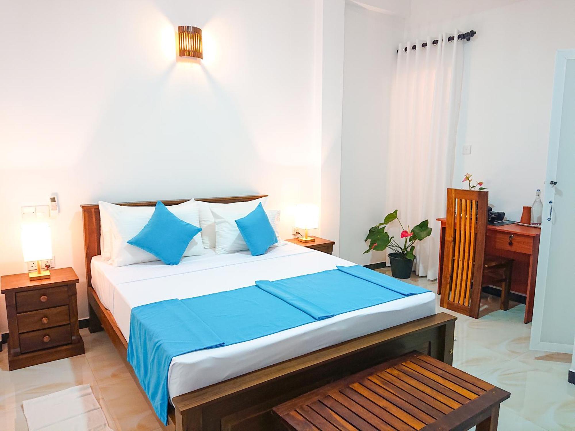 The Blue Haze Weligama Hotel Bagian luar foto